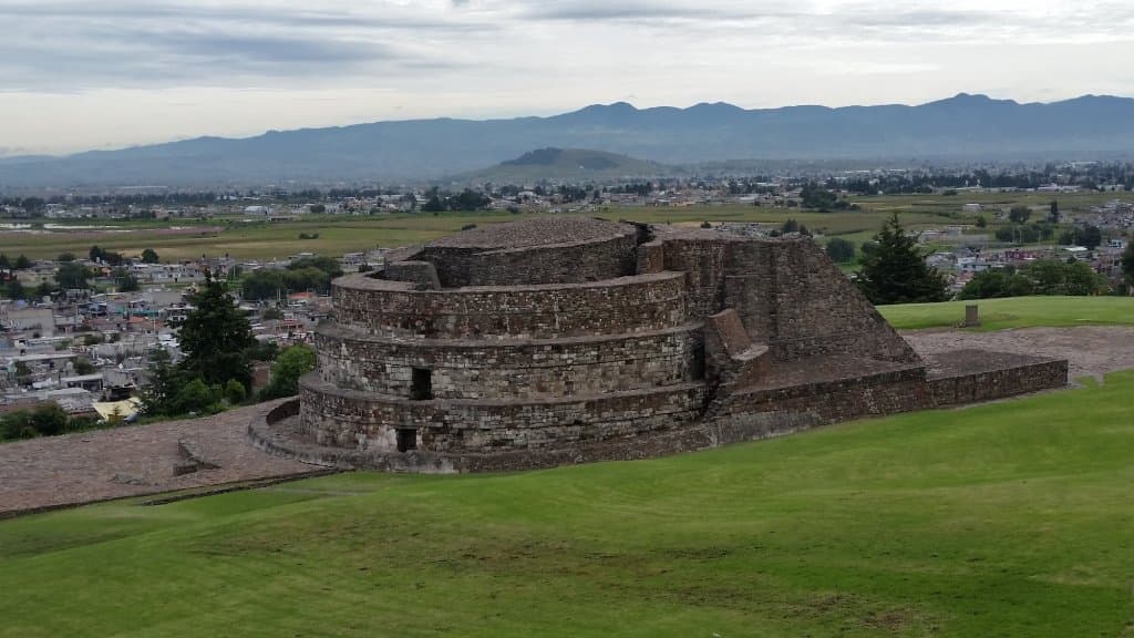 Round Pyramid