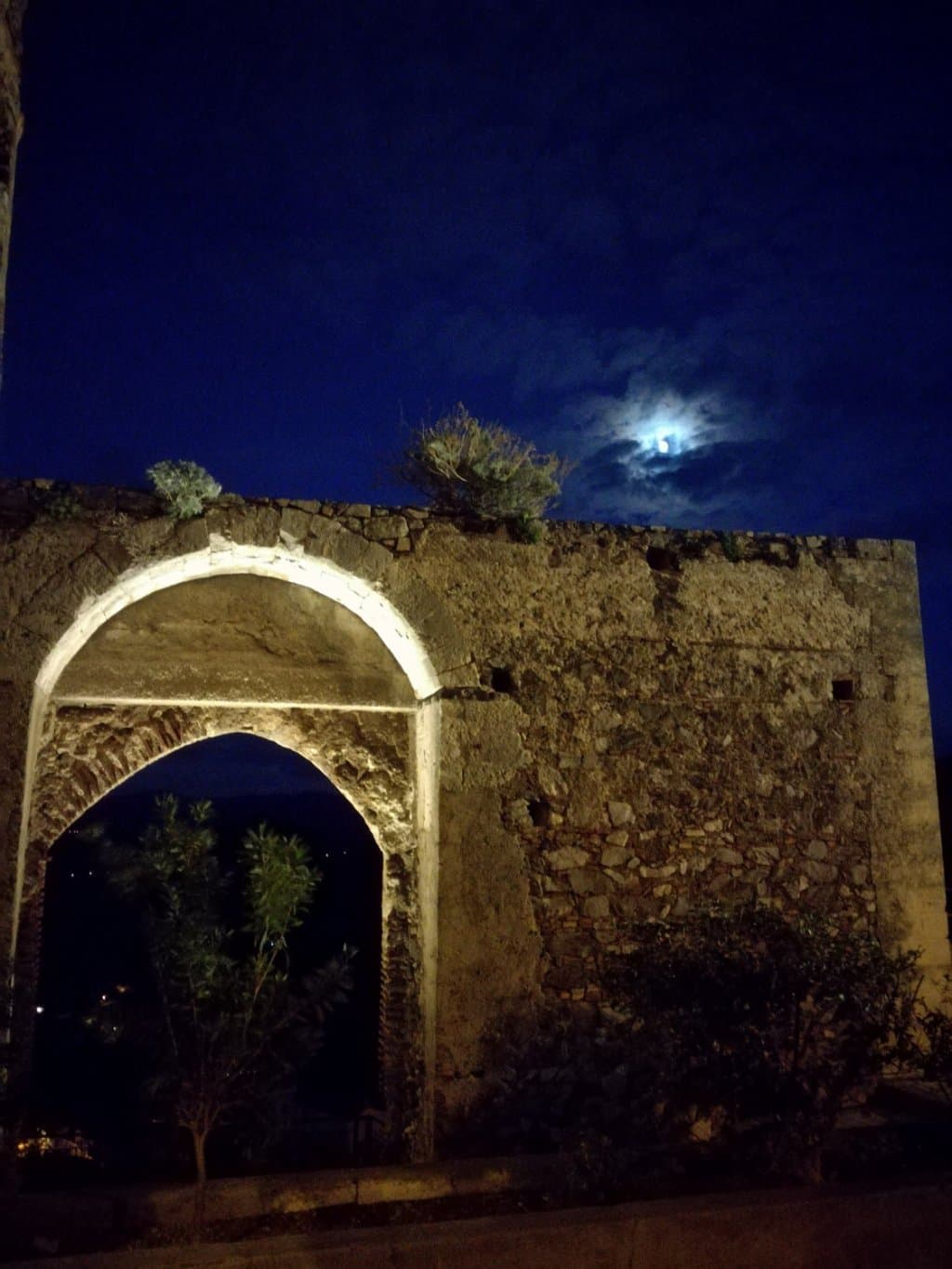 entrata con la luna