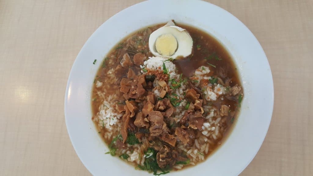 Nasi bakmoy