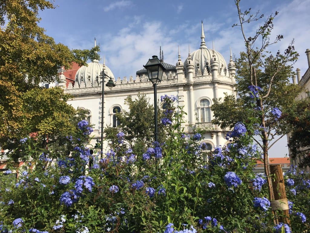 отдыхать,дышать и улыбаться