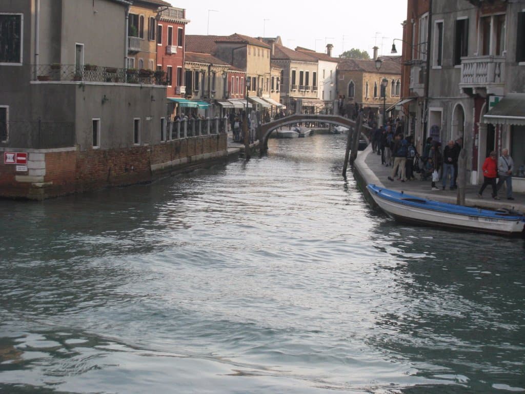 located by the Ponte Longo bridge