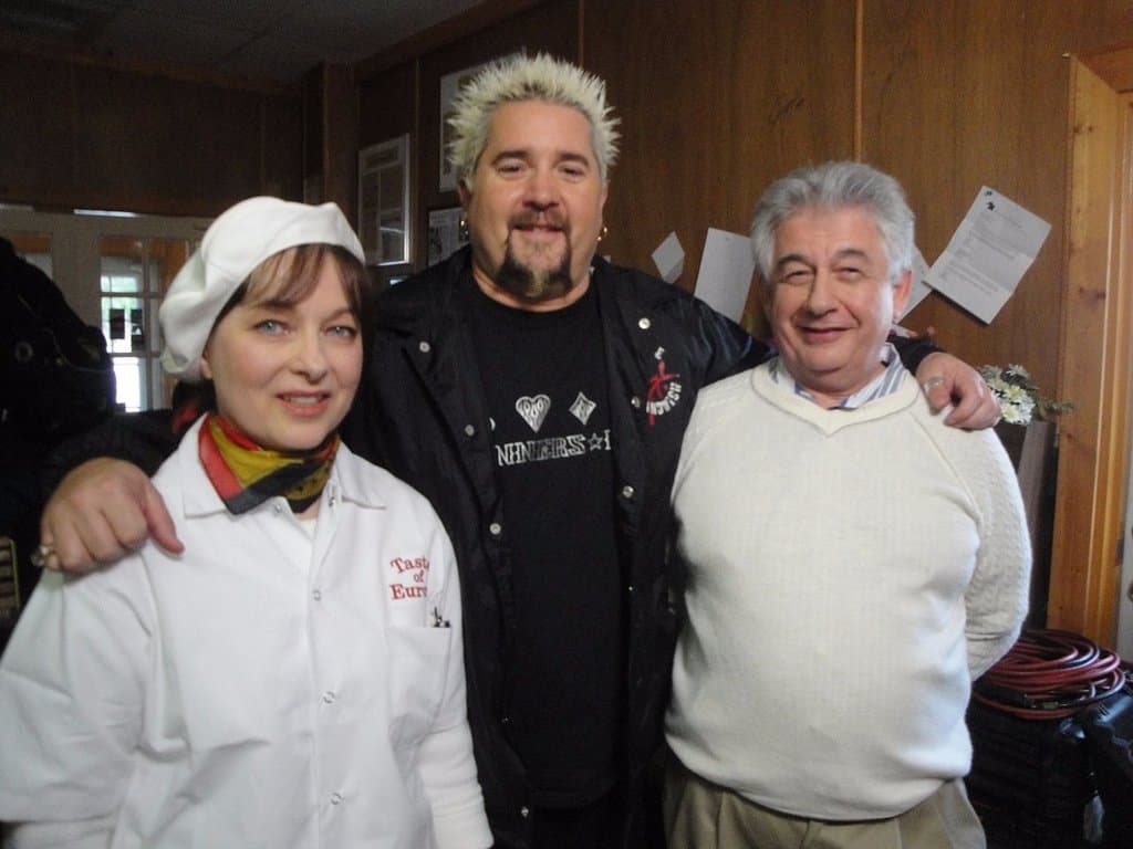 Diners, Drive-ins and Dives Show on Food channel 
