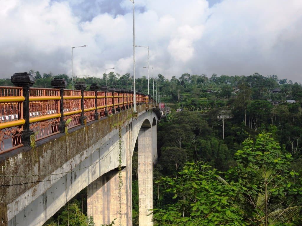 Jembatan-Tukad-Bangkung-Plaga-Highest-Bridge-Asia