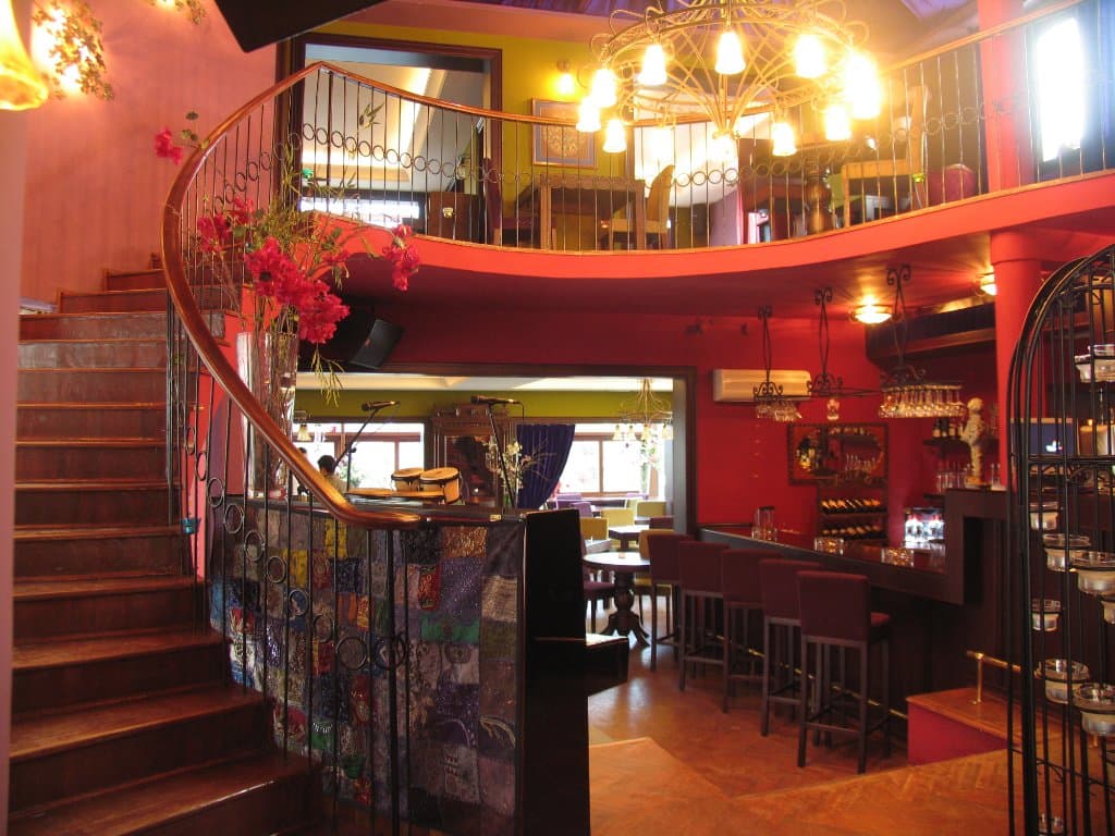 1920lerde yapılmış bir Ankara evinde romantik atmosfer