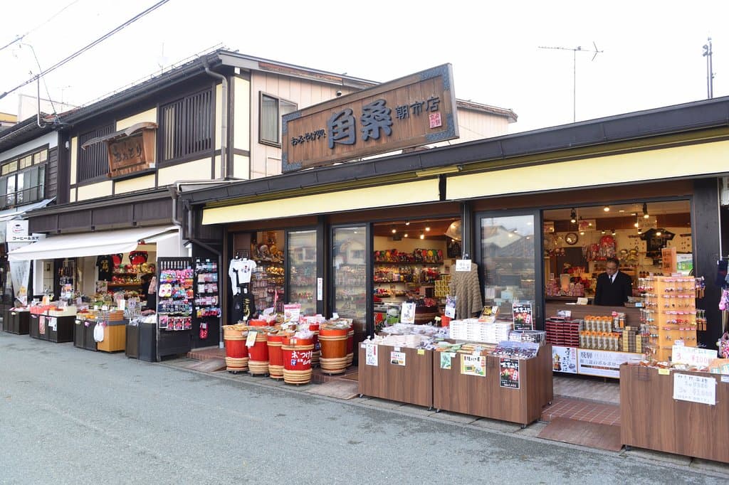 Shops selling local products along the riverside