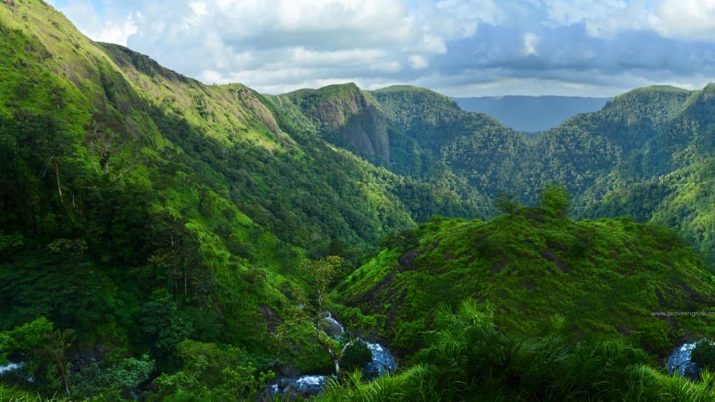 Parunthumpara Viewpoint