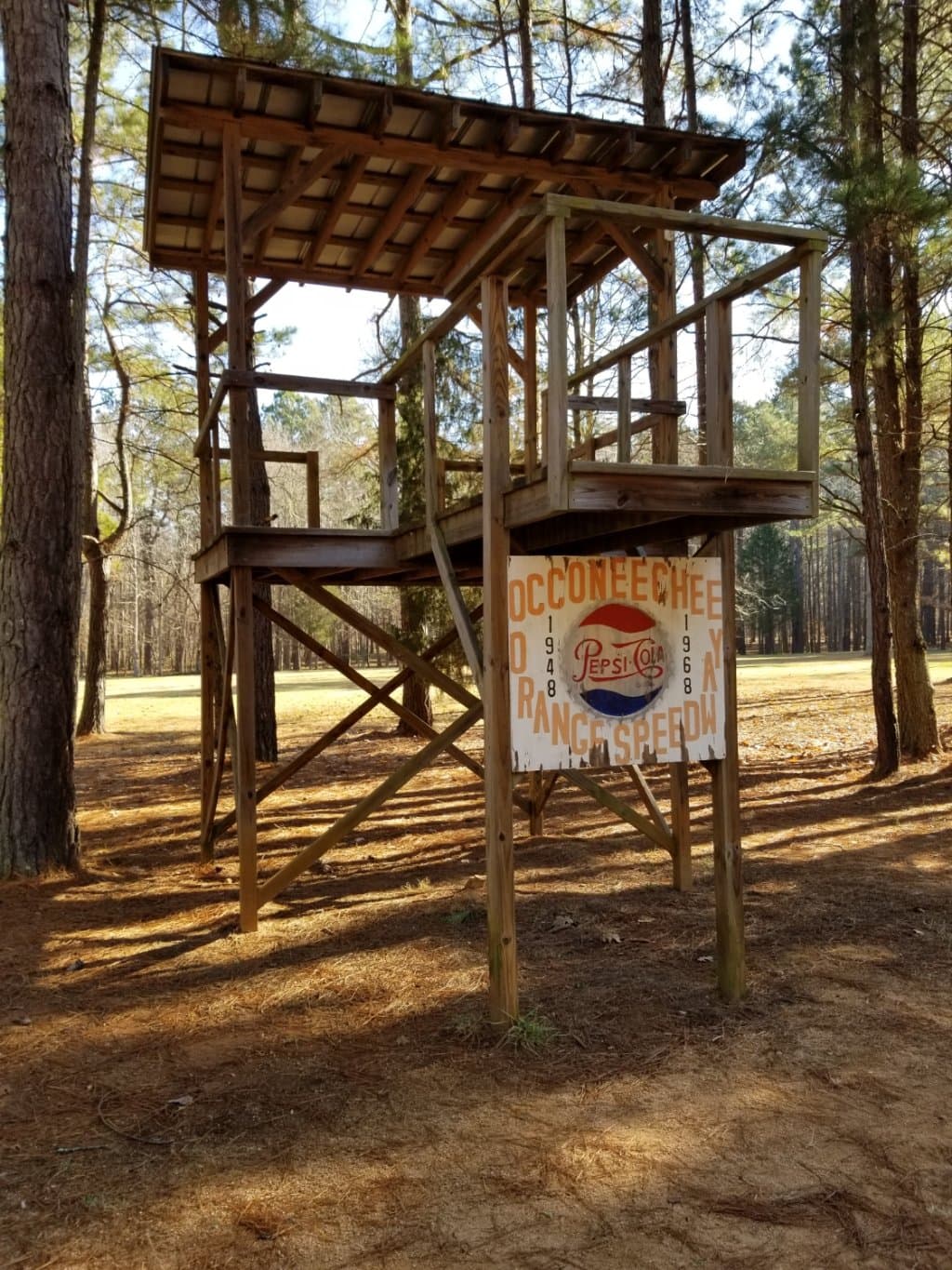 Flag stand Historic Occoneechee Speedway