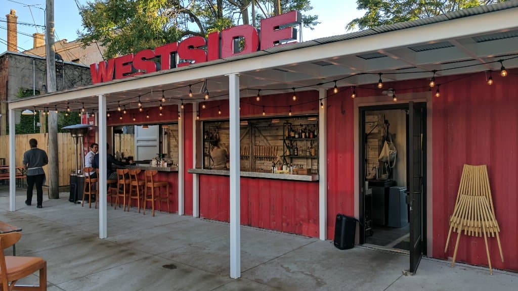 Outdoor biergarten (shipping container)