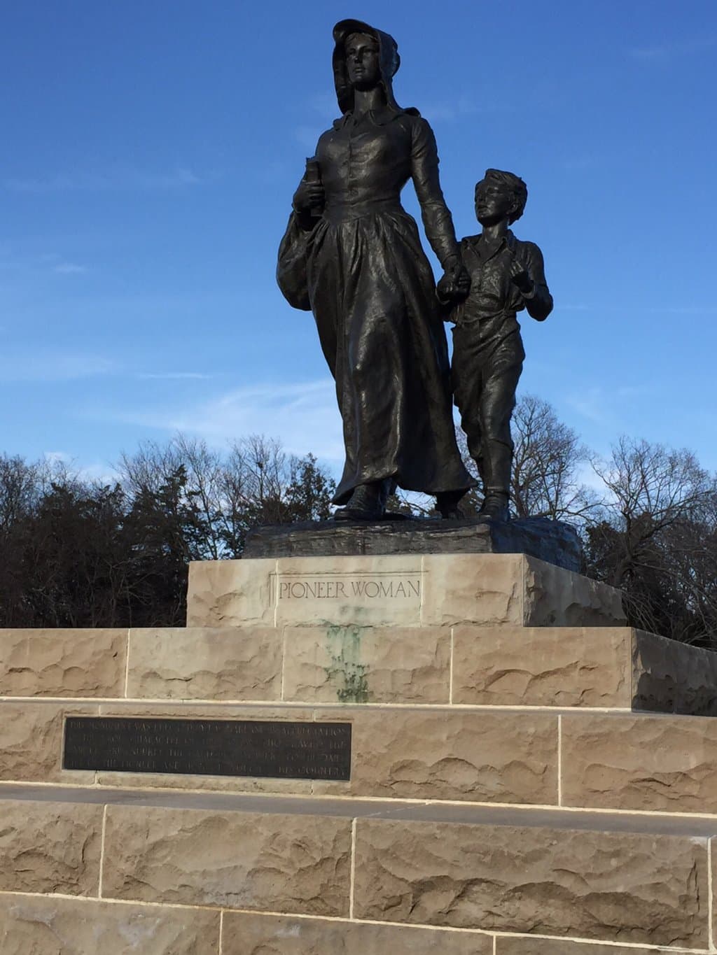 Pioneer Woman Museum and Statue