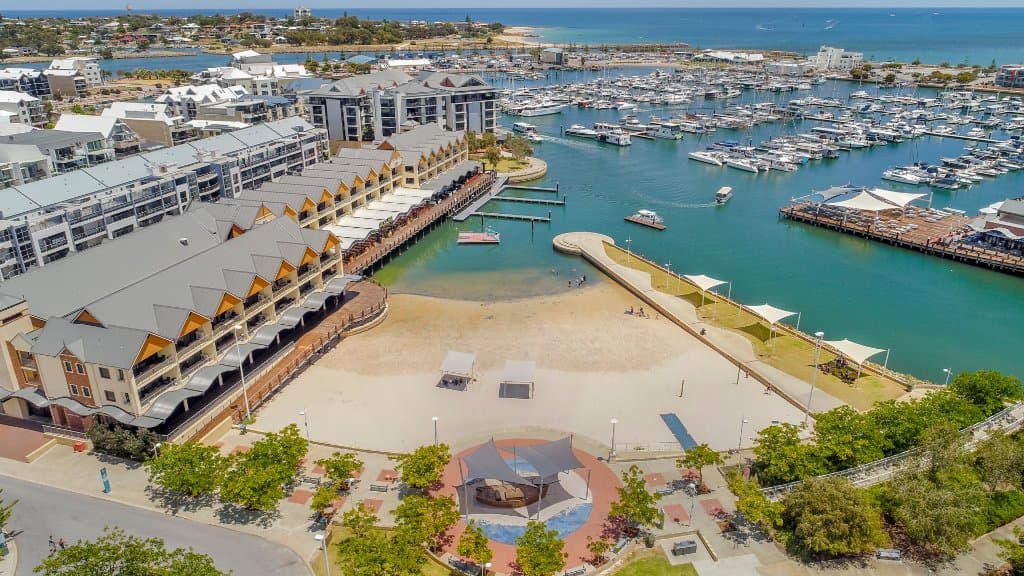 Dolphin Quay and beach