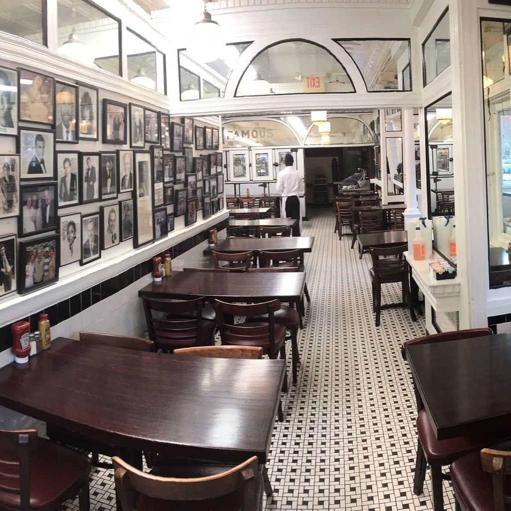 Famous 4th Street Delicatessen