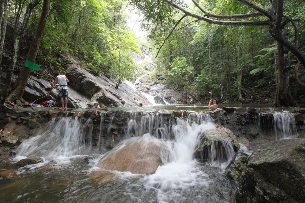 น้ำตกพาราไดส์