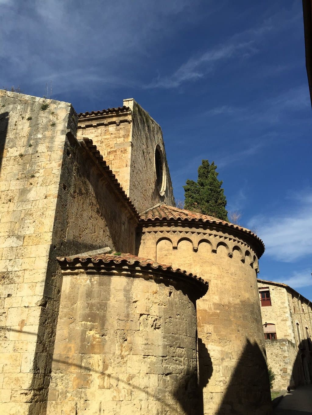 Iglesia Sant Vicenc, Besalu, Spain