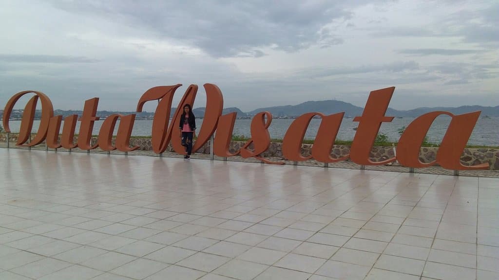 Pantai Duta Wisata