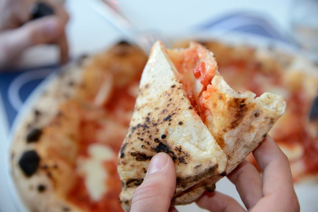 LA MARGHERITA pomodoro San Marzano DOP, fior di latte di Agerola, Grana Padano DOP, basilico fre