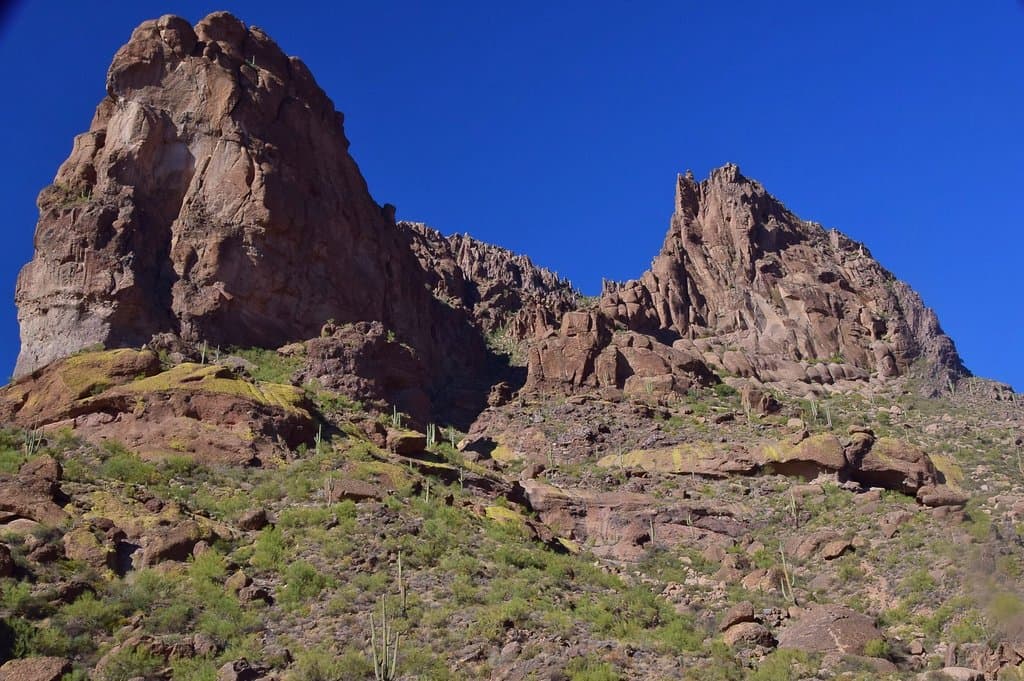 Approaching the cave (right side of photo).
