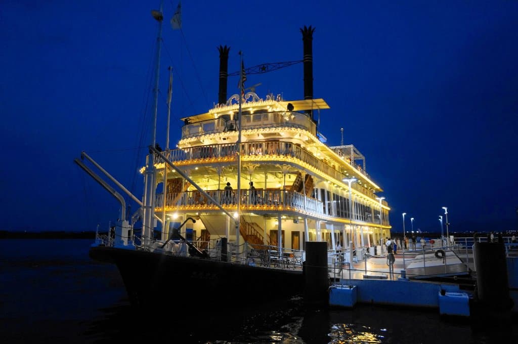Michigan Cruise