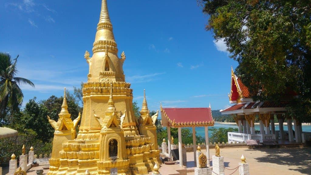 Wat Ratchathammaram Red Temple Bangkok