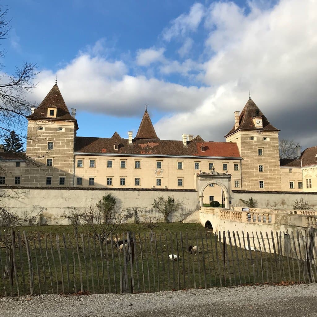 Walpersdorf Castle (Schloss Walpersdorf)