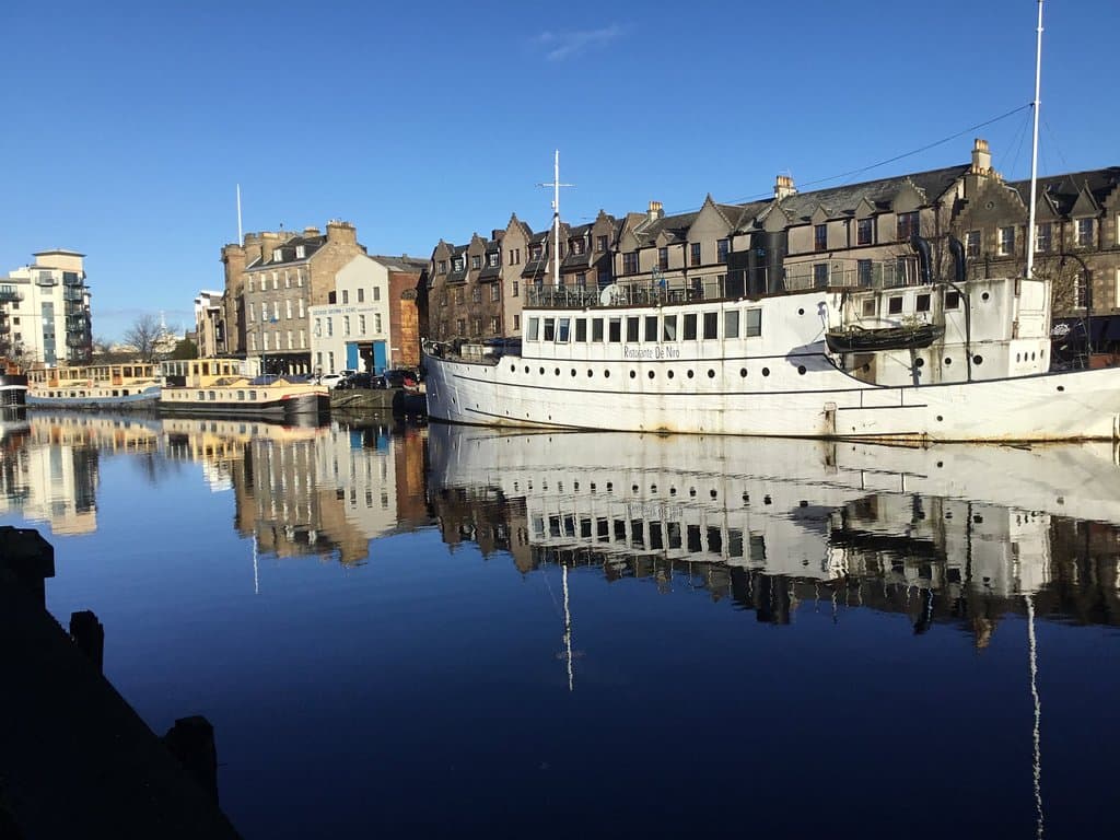 Ódon hajó megújulásra várva