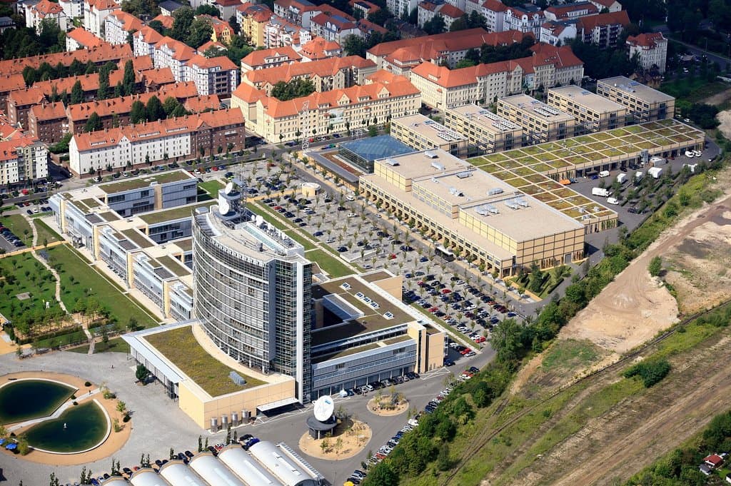 Erleben Sie eine spannende Tour über das Gelände des MDR und der media city leipzig