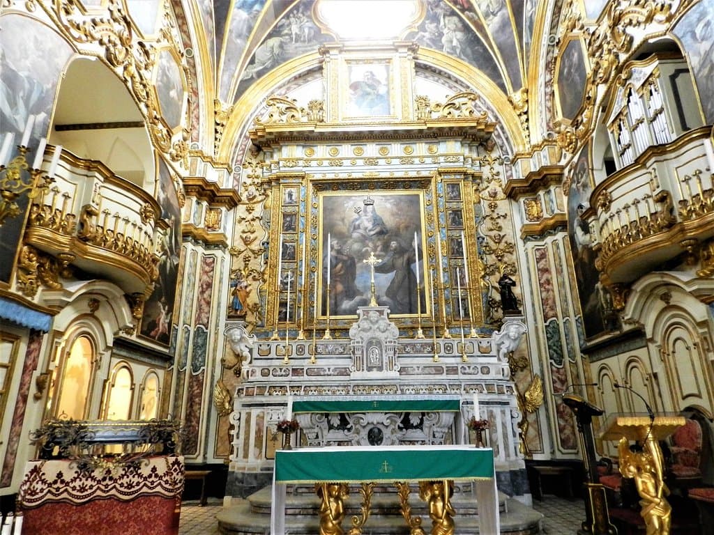Altare