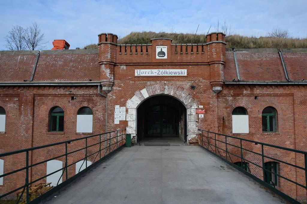 Główne wejście Fortu IV