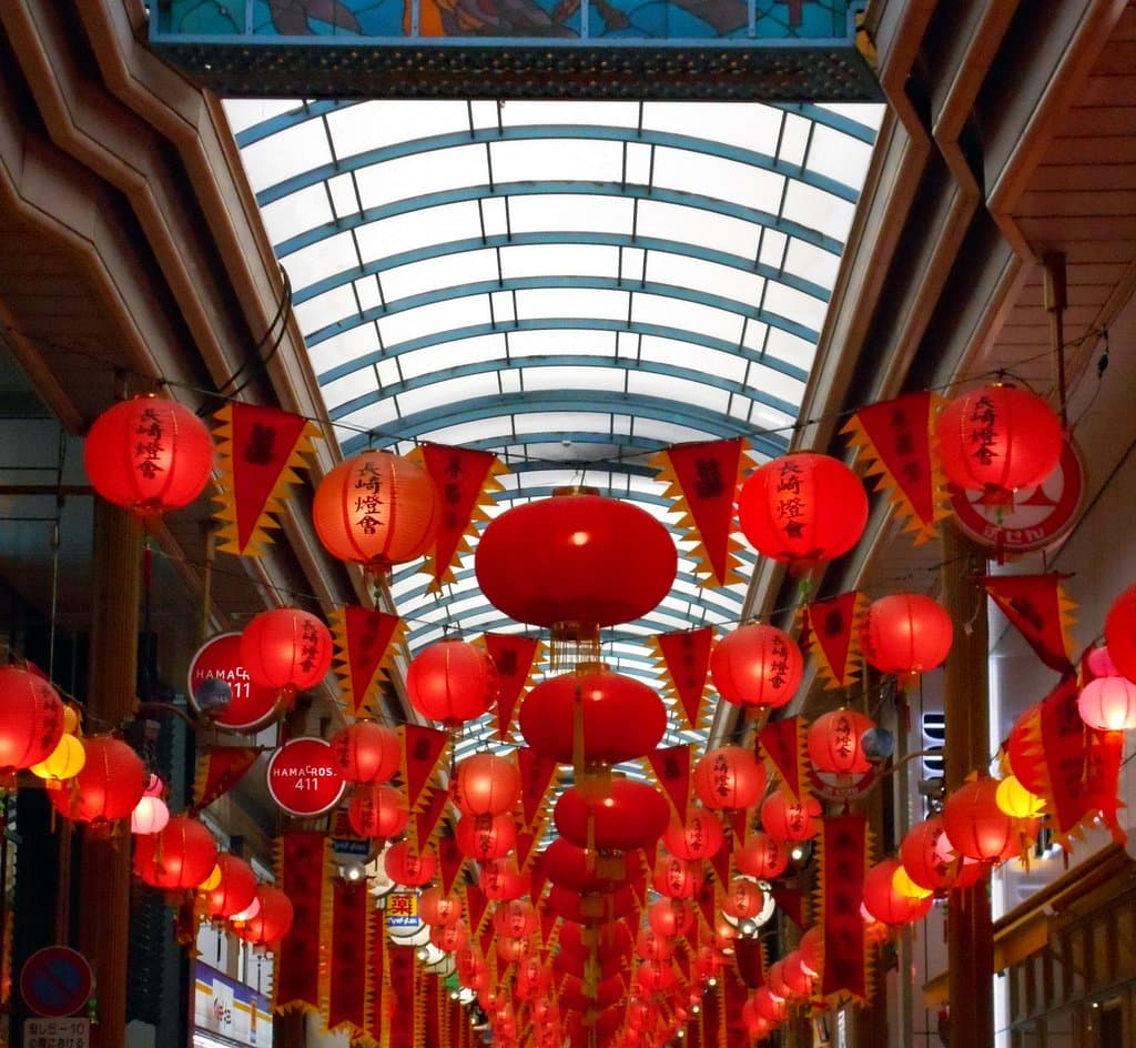 ハマクロス前から見た西方のランタン