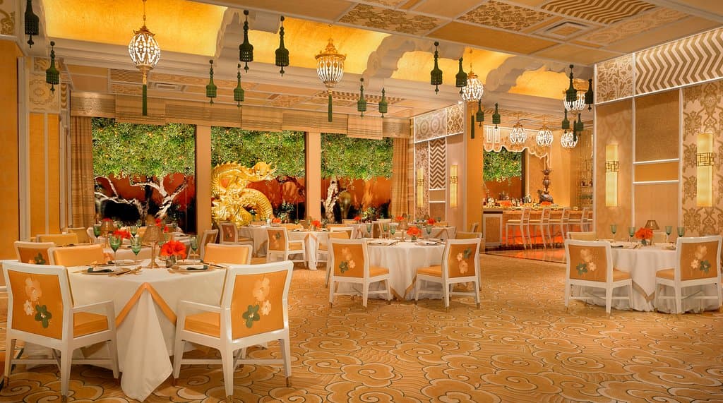 Wing Lei dining room