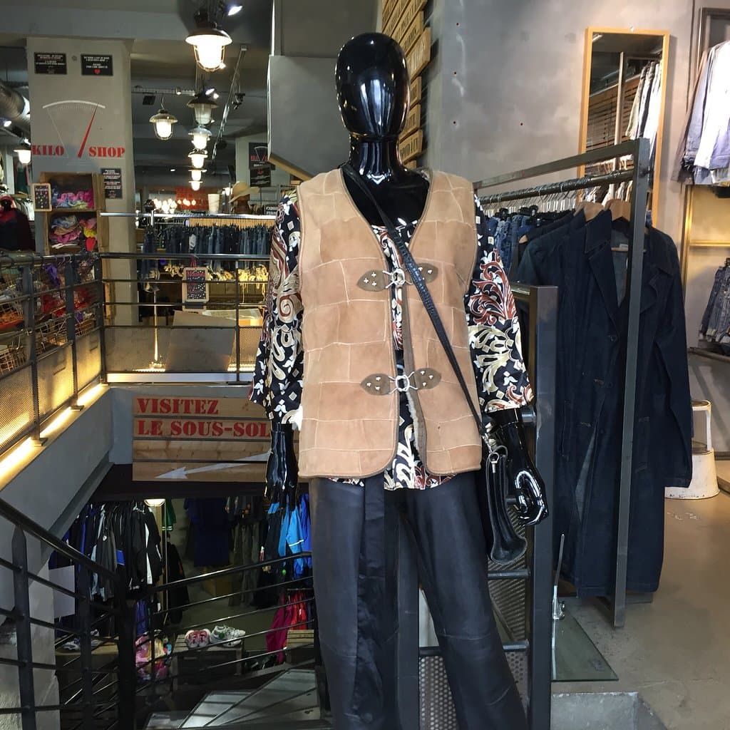 Discover Vintage Treasures