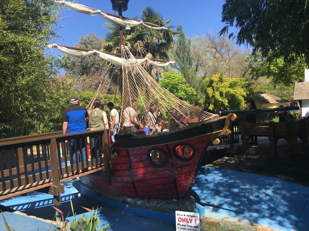 Pirate ship