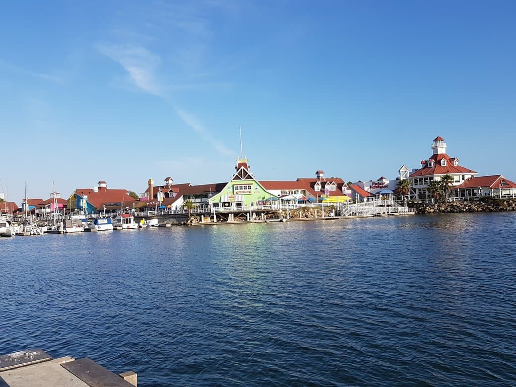Shoreline Marina
