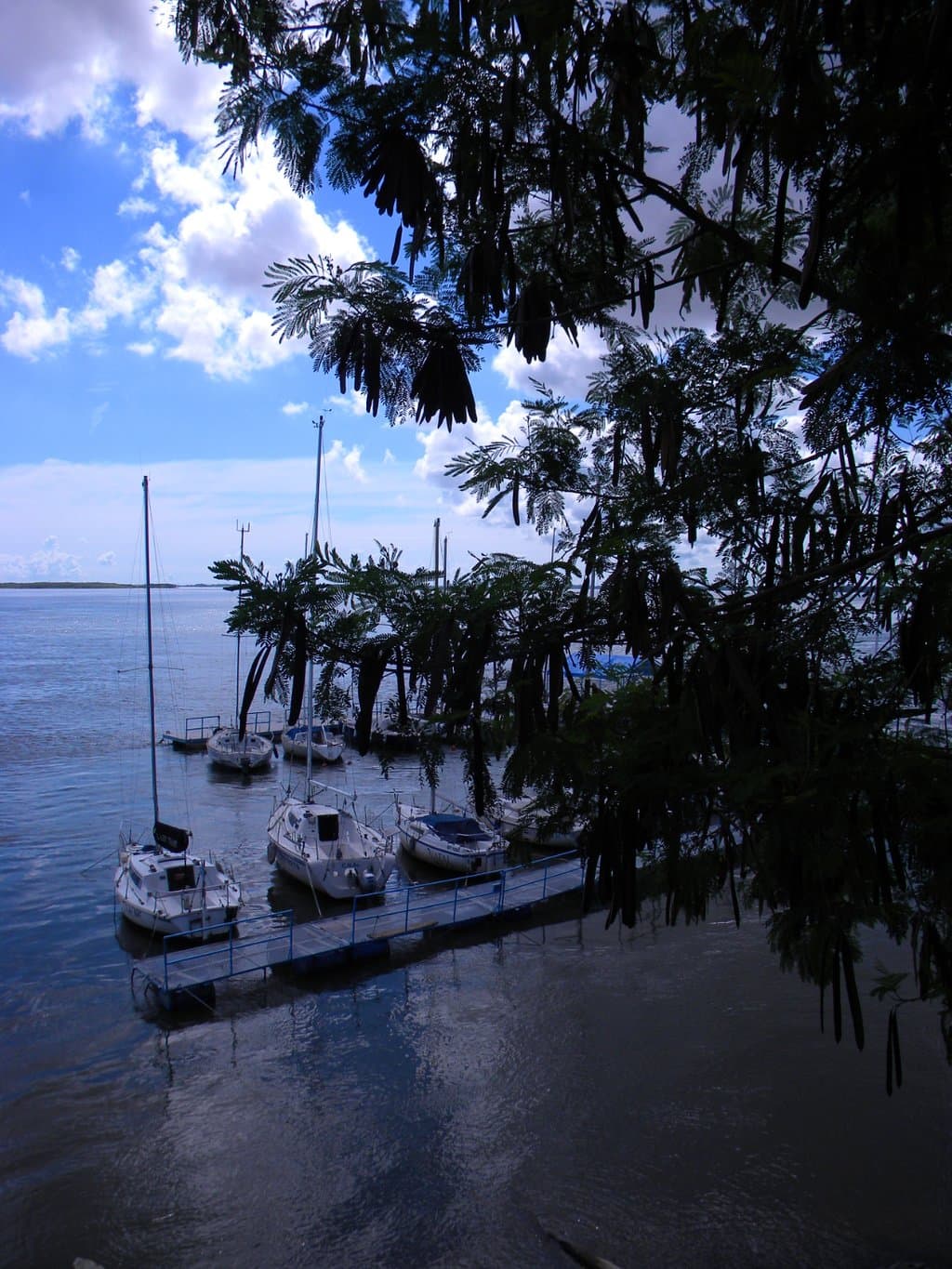 Club Naútico