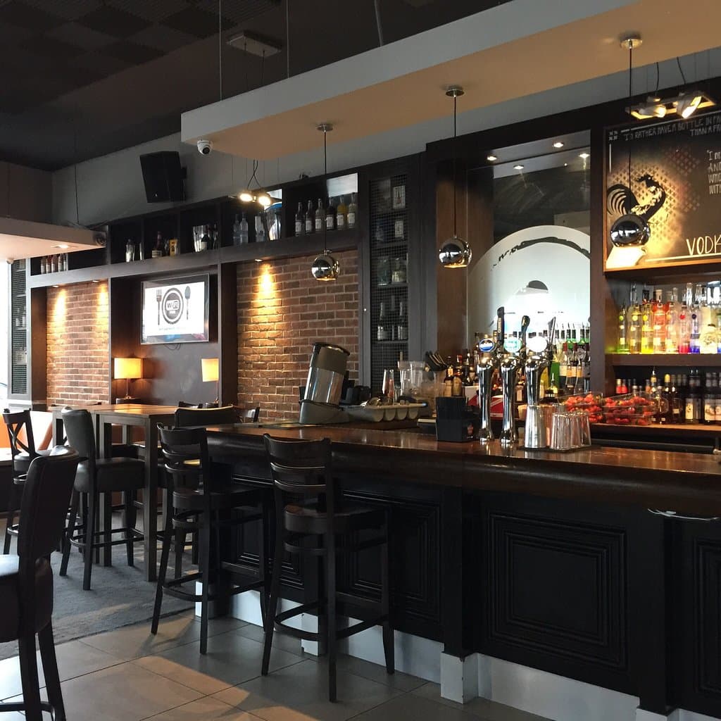Relish Bar & Grill