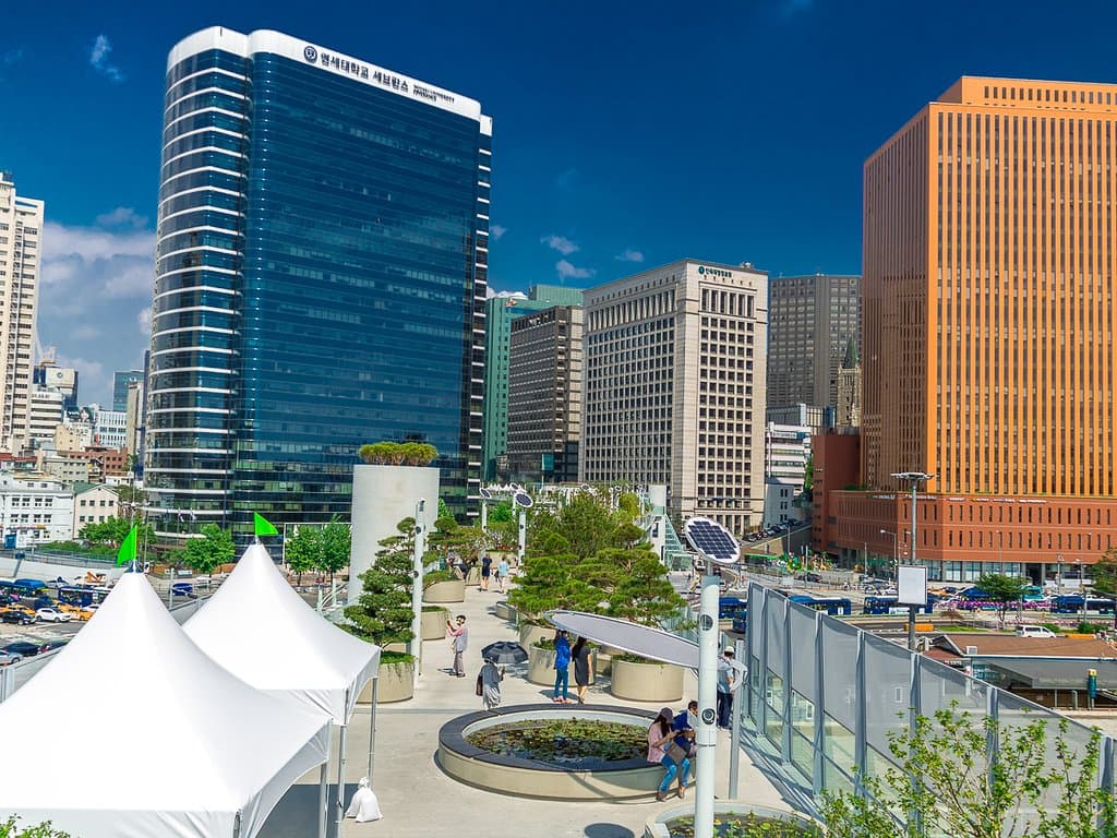 Seoullo 7017 Aerial view with Seoul Plaza and Serverence Hospital