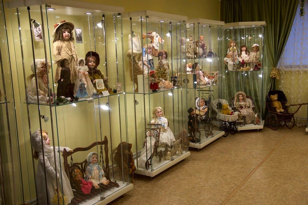 Коллекция кукол 18-20 веков