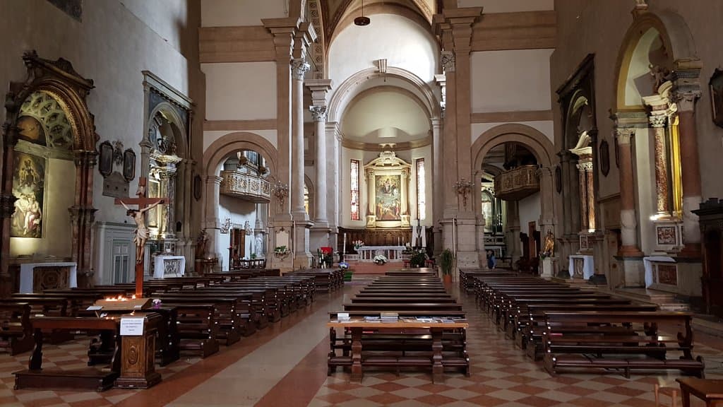 Interno
