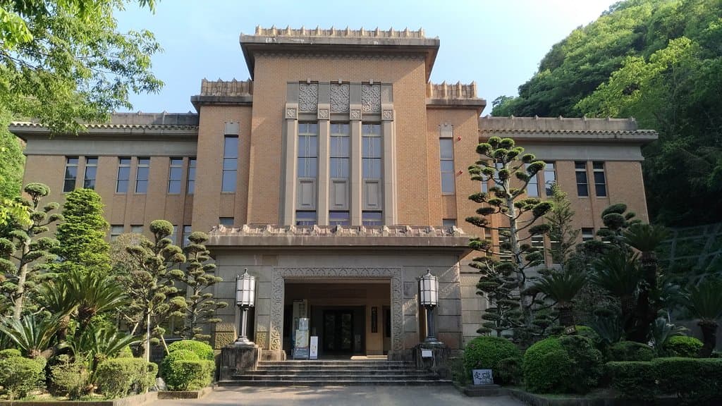 Old Taisho era city hall on park grounds