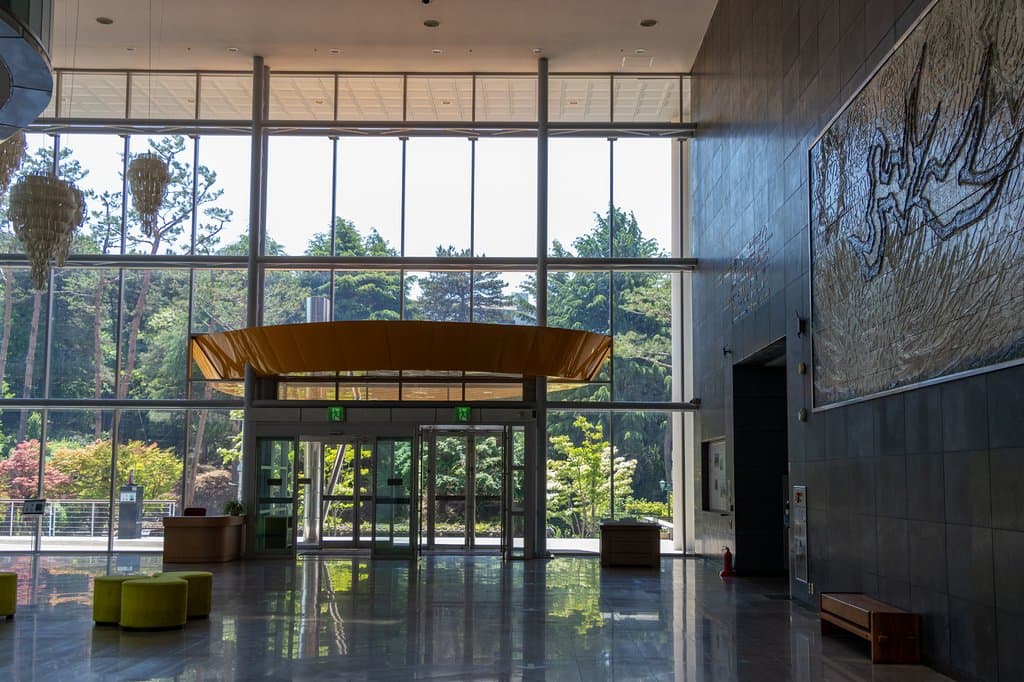 エントランス内