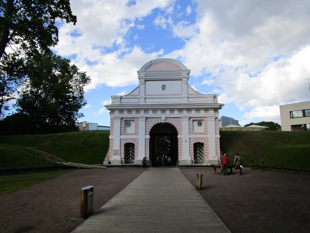 Tallinn Gate and Old Town Parnu