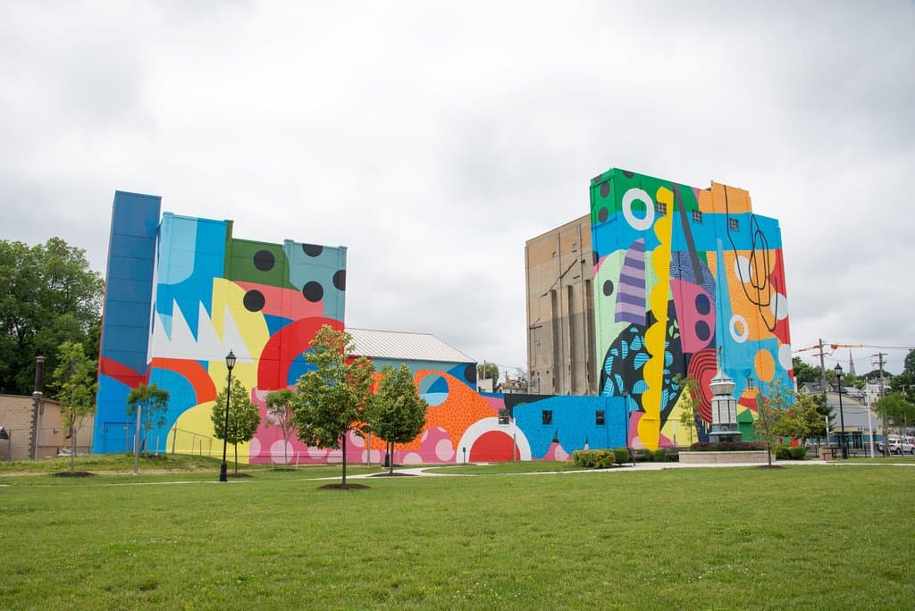 The Mural of Unusual Size - Hense