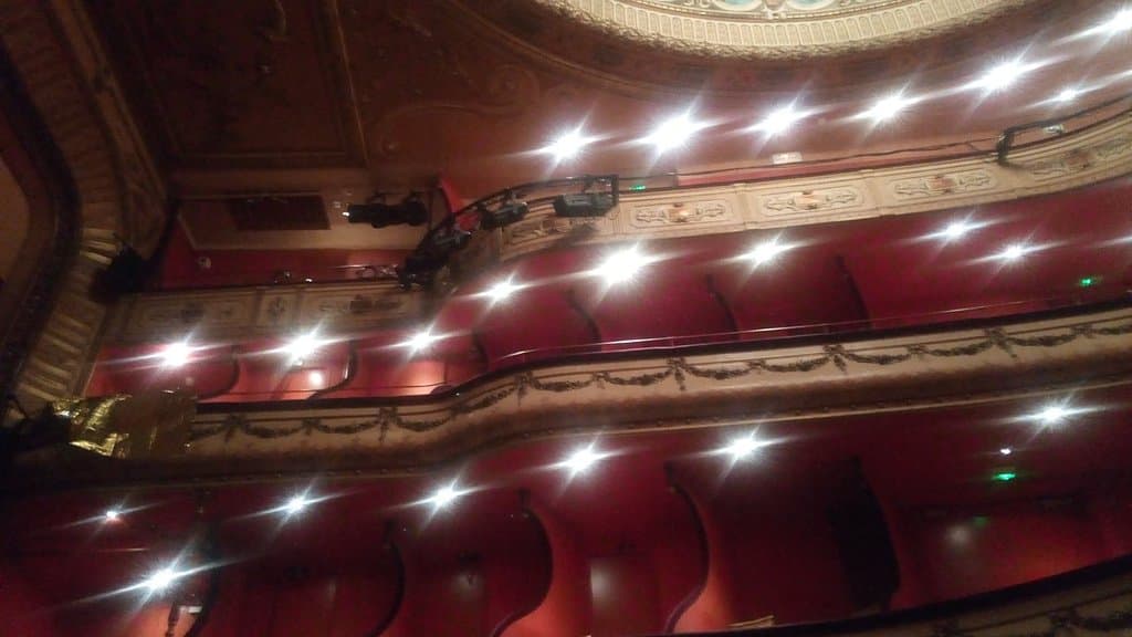 Intérieur du théâtre à l'italienne