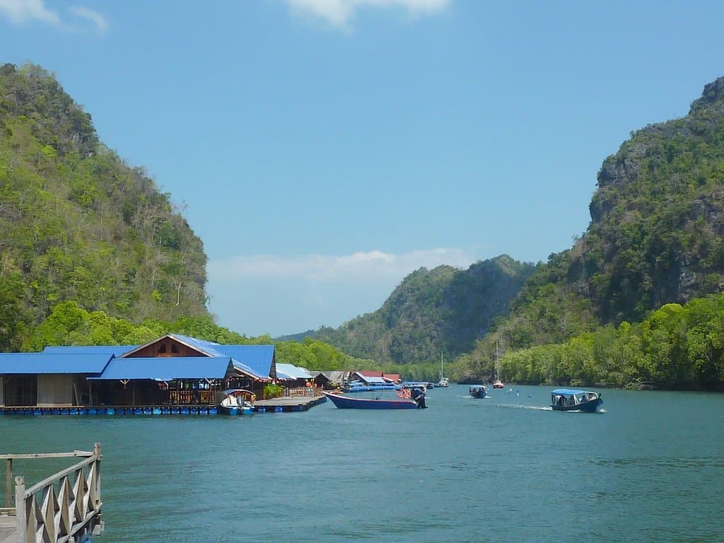 Kilim Karst Geoforest Park - Fermes des poissons