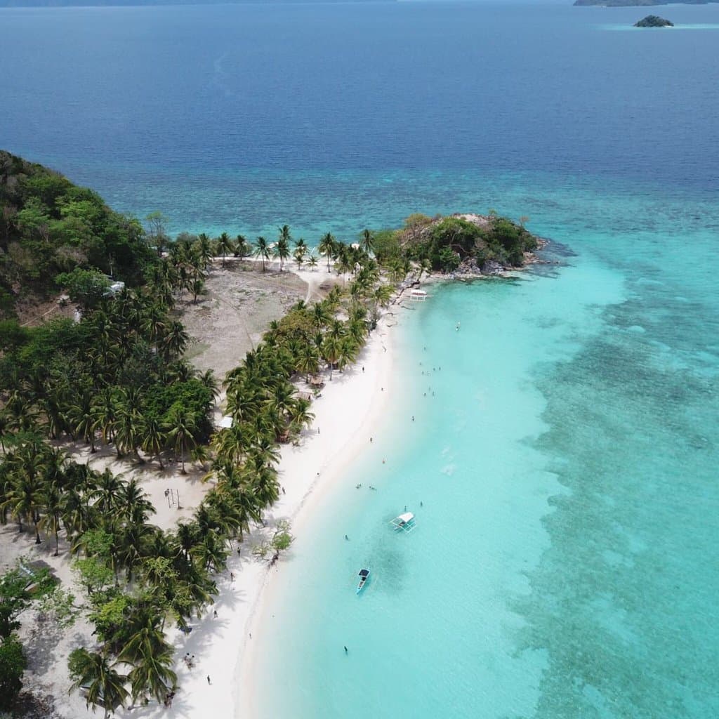 Malcapuya Island Banana Island Bulog Dos Coron Philippines