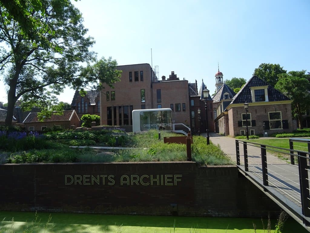 Drents Archief met beeld van Bartje 