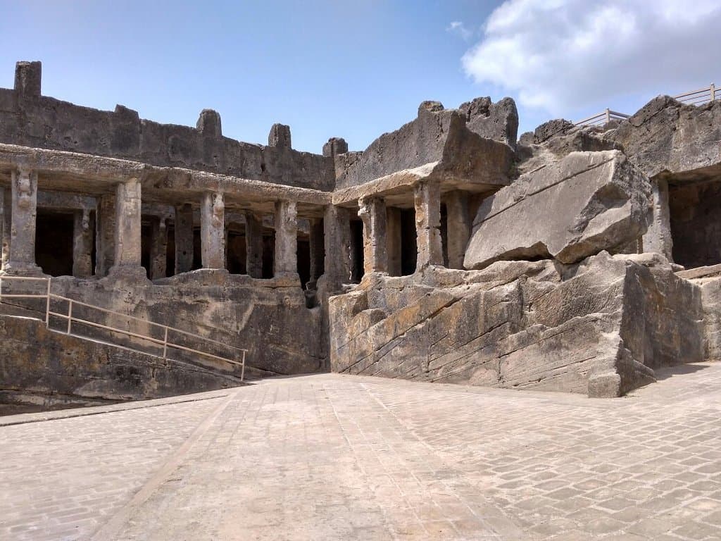 These are the originalphotos of khaprakodiya kodiya caves...