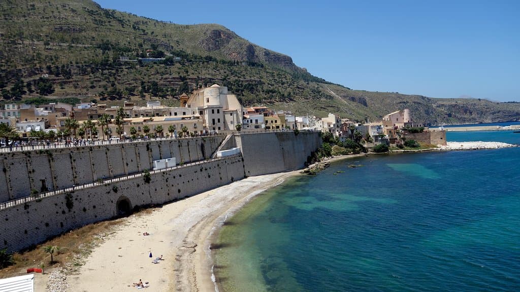 Lido Petrolo