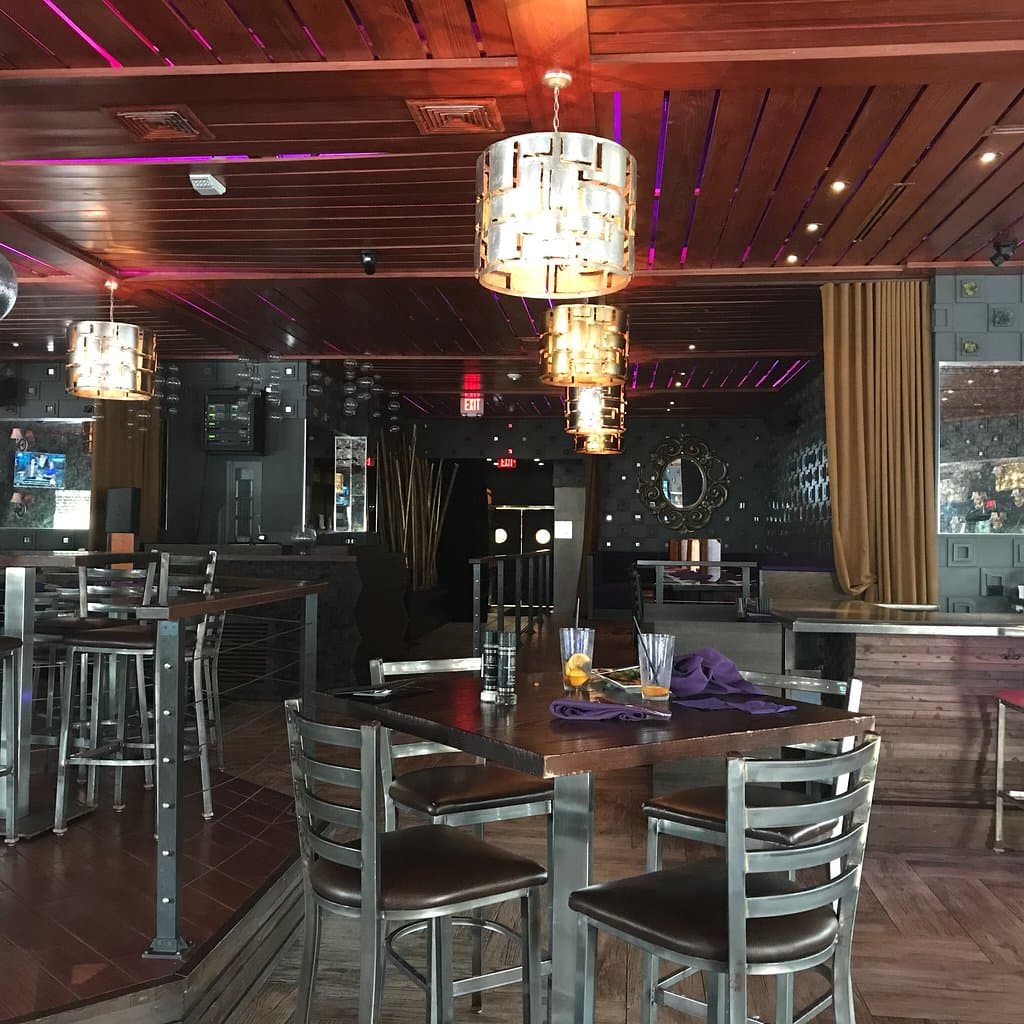Cavo Lounge