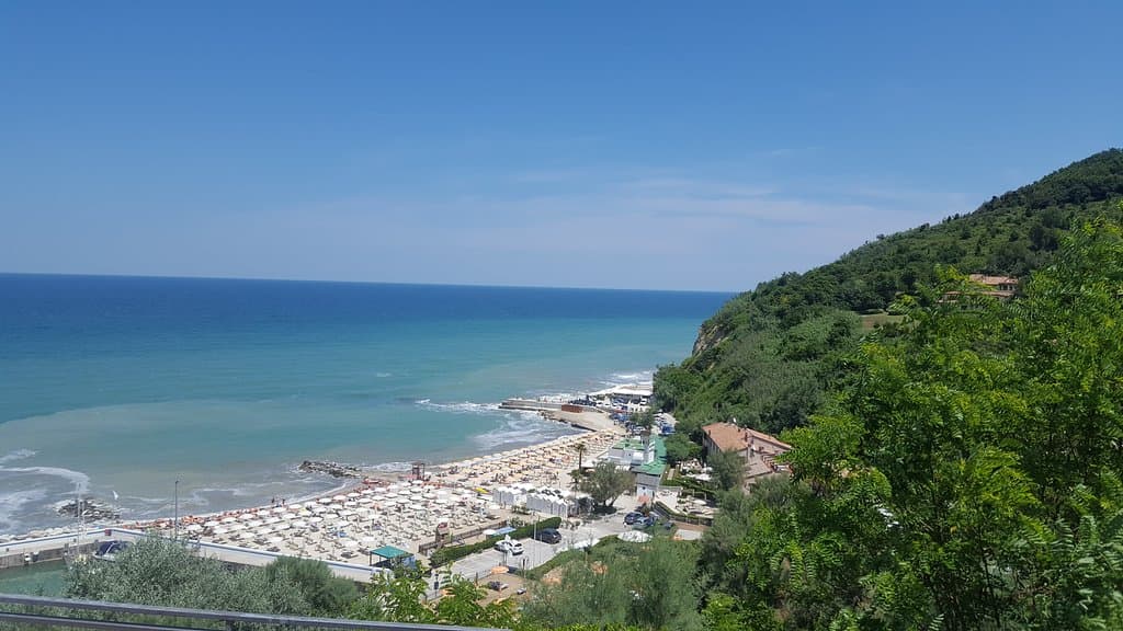 Baia Vallugola