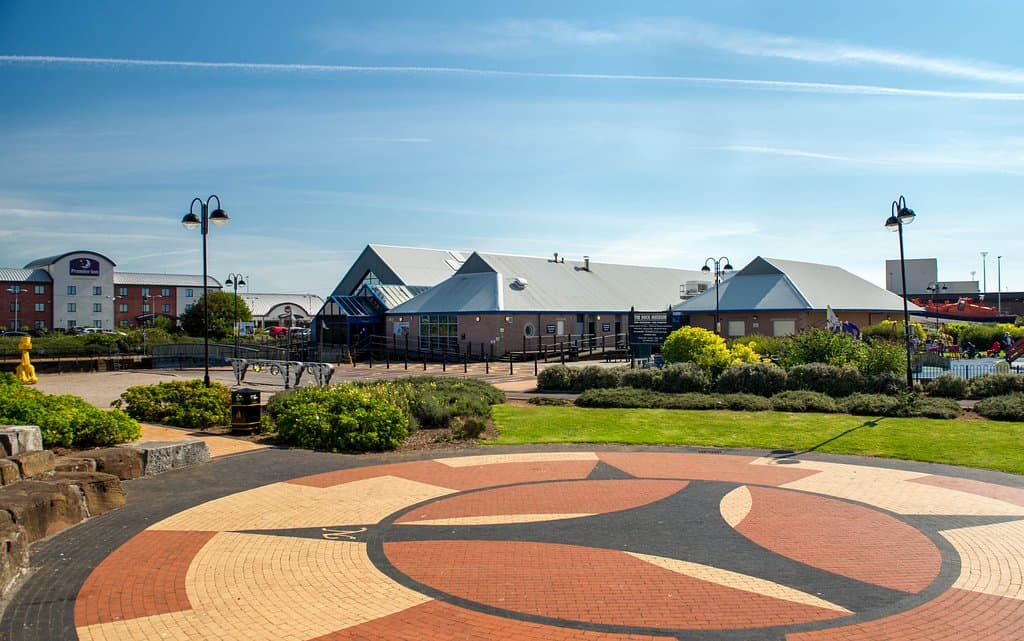 A stunning landscaped site with coastal walks along the channelside